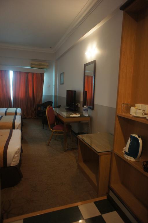 Tyng Garden Hotel SDK Buitenkant foto
