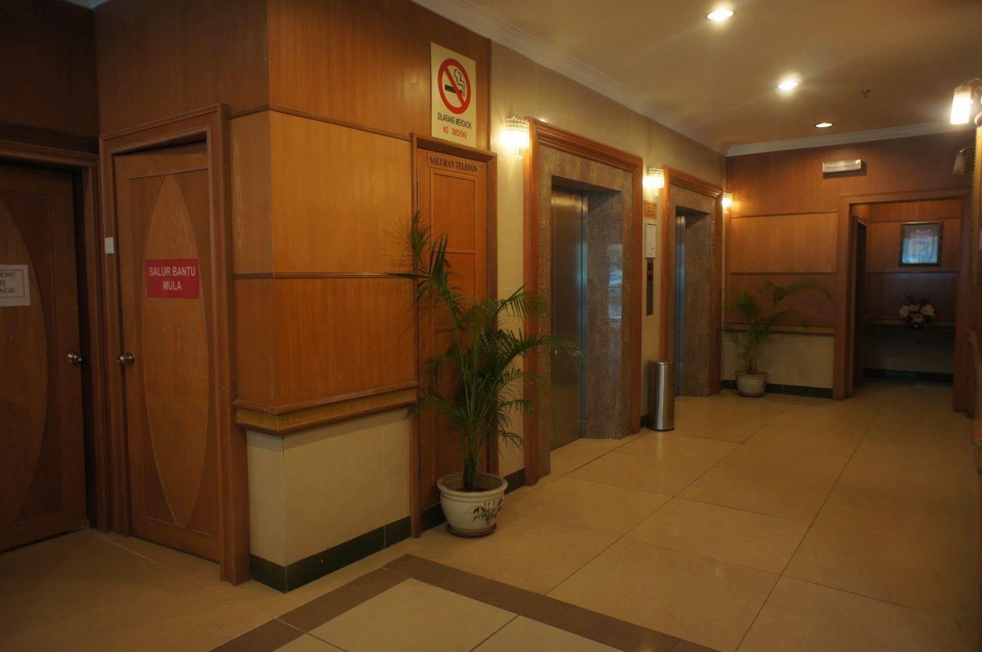 Tyng Garden Hotel SDK Buitenkant foto