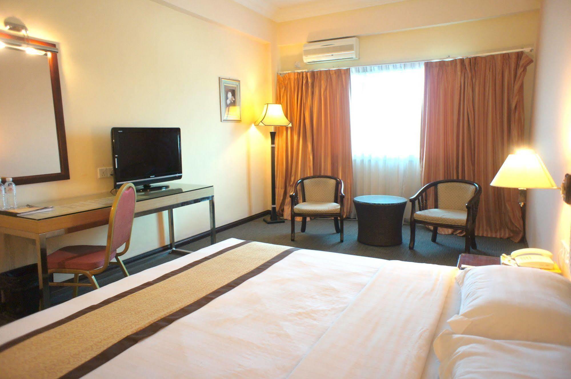 Tyng Garden Hotel SDK Buitenkant foto
