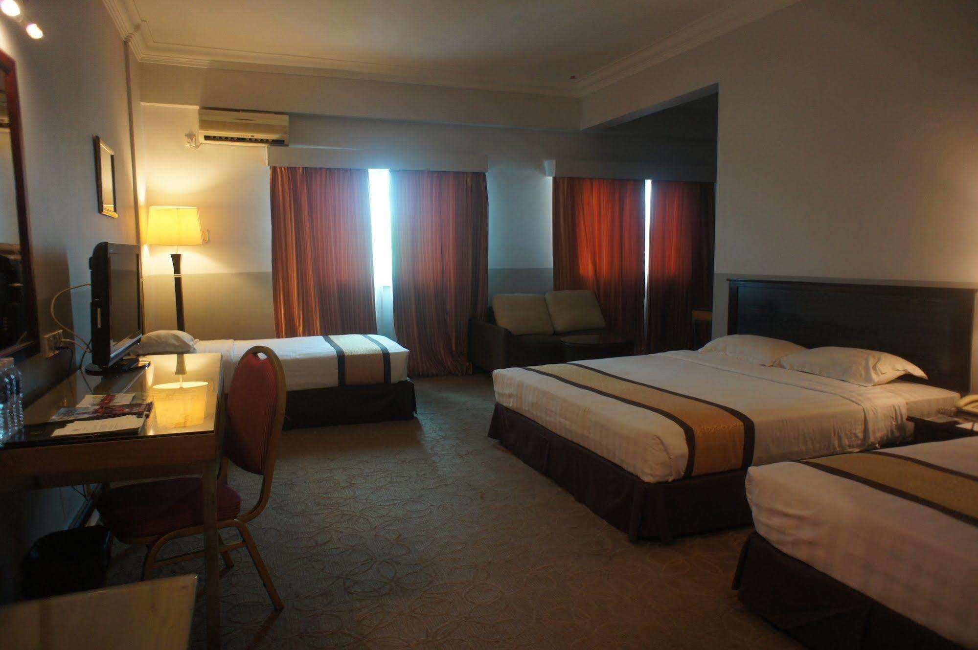 Tyng Garden Hotel SDK Buitenkant foto
