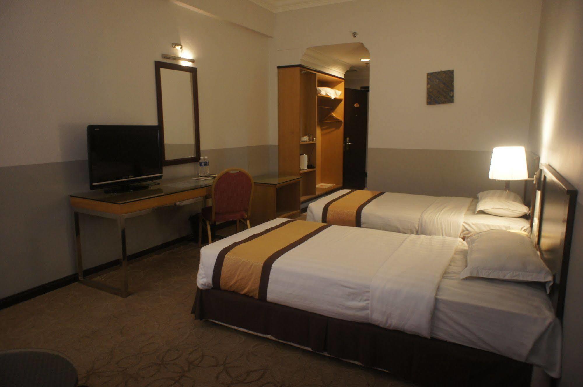 Tyng Garden Hotel SDK Buitenkant foto