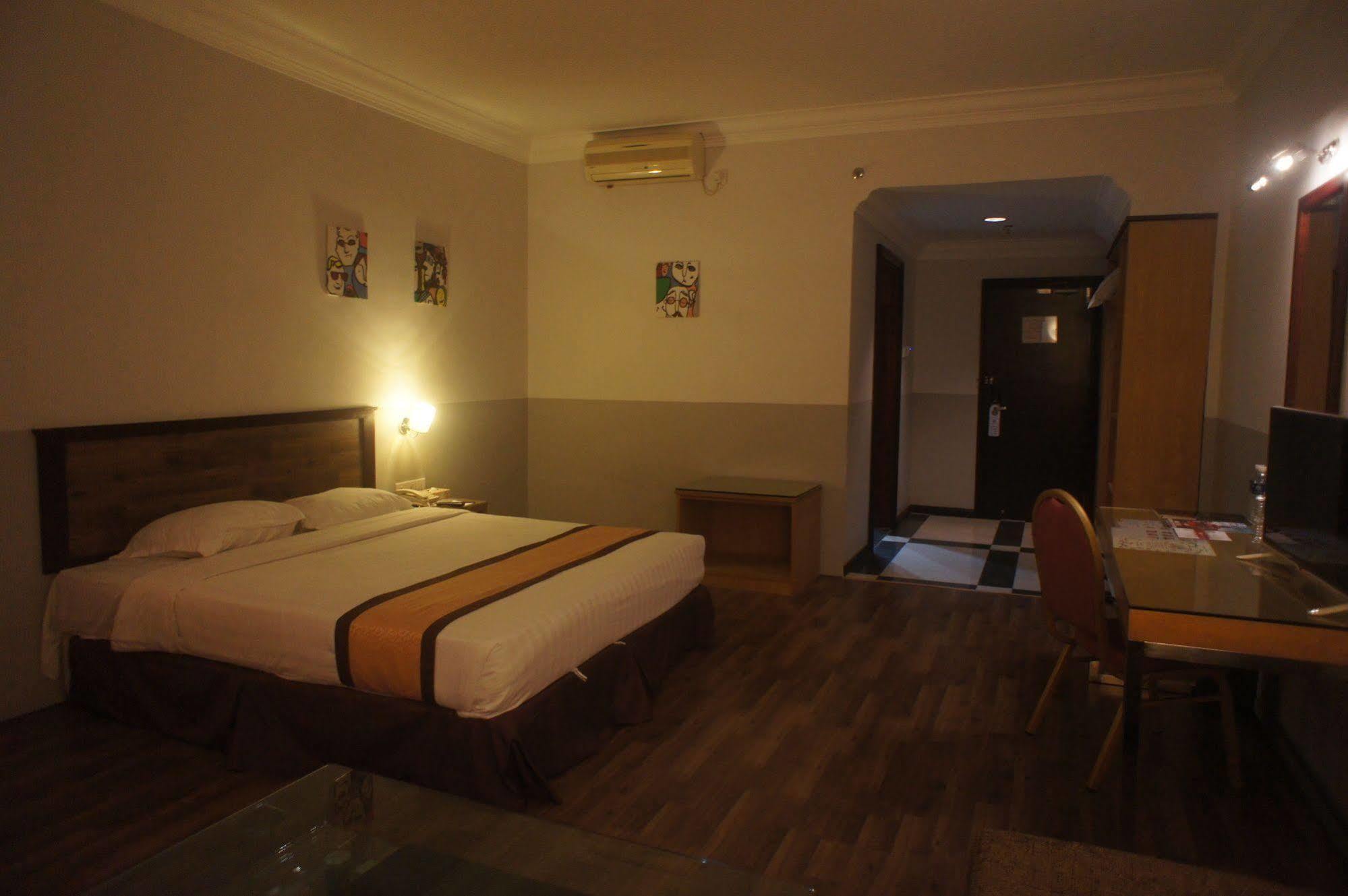 Tyng Garden Hotel SDK Buitenkant foto